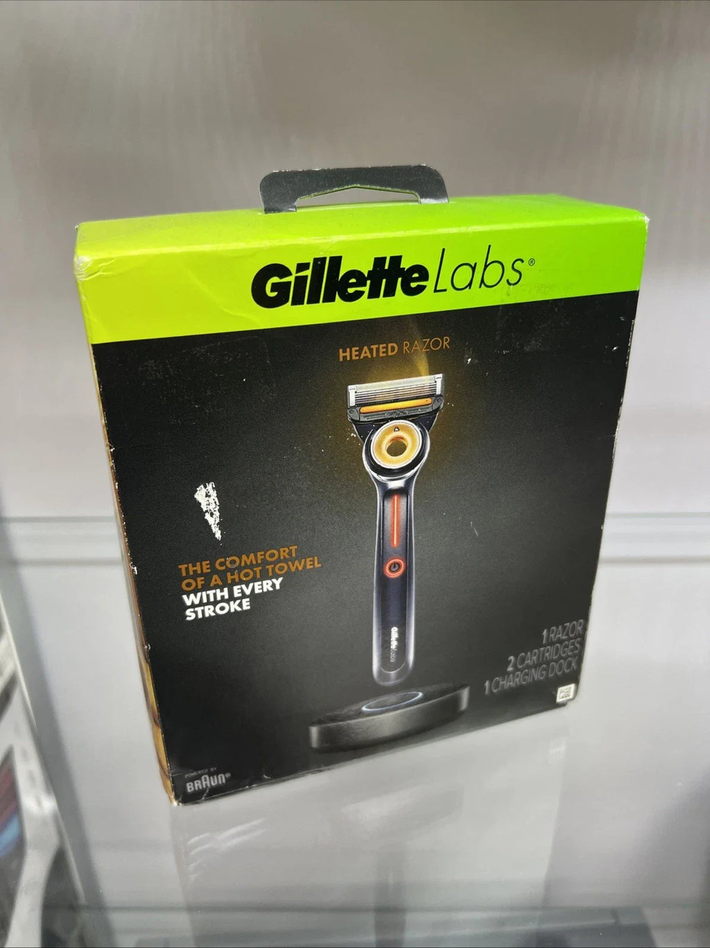Gillette Labs Men's Heated Razor Starter Kit - 2 Blades, 1 Charger Dock